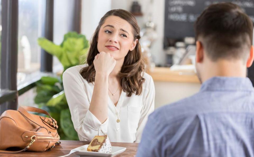 Muchos <strong>hombres se quedan solteros porque no tienen habilidades sociales ni han evolucionado para acomodarse a las necesidades actuales.</strong> (Foto: Getty)