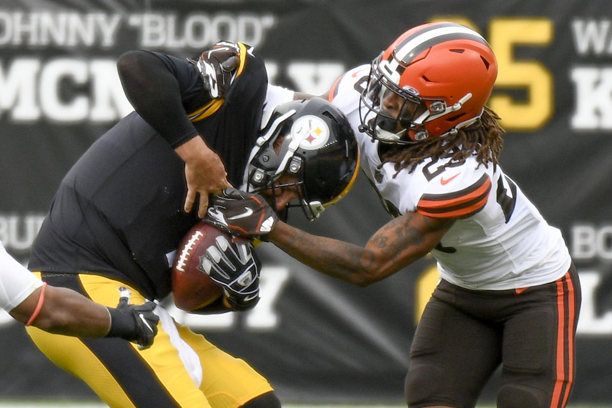 Pittsburgh Steelers quarterback Ben Roethlisberger (7) could be under pressure often this season. (AP Photo/Don Wright)