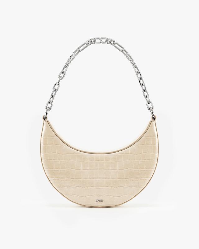 10 Minimalist Bags Worth Splurging On