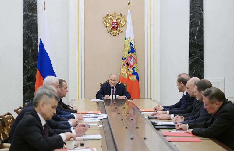 El presidente de Rusia, Vladimir Putin, preside una reunión del Consejo de Seguridad en Moscú el 25 de septiembre de 2024.