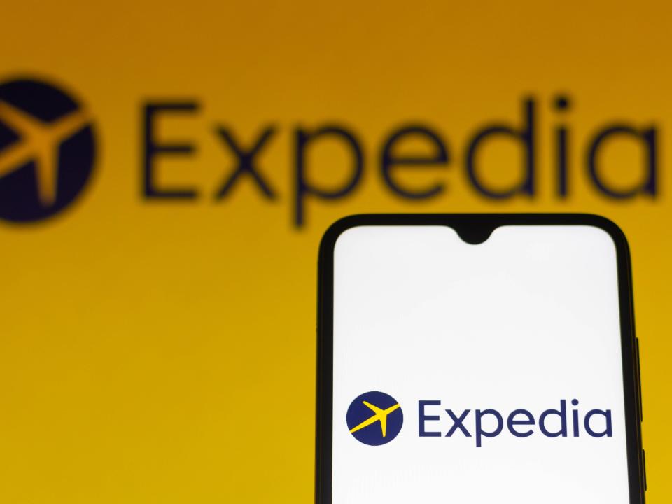 Expedia logo