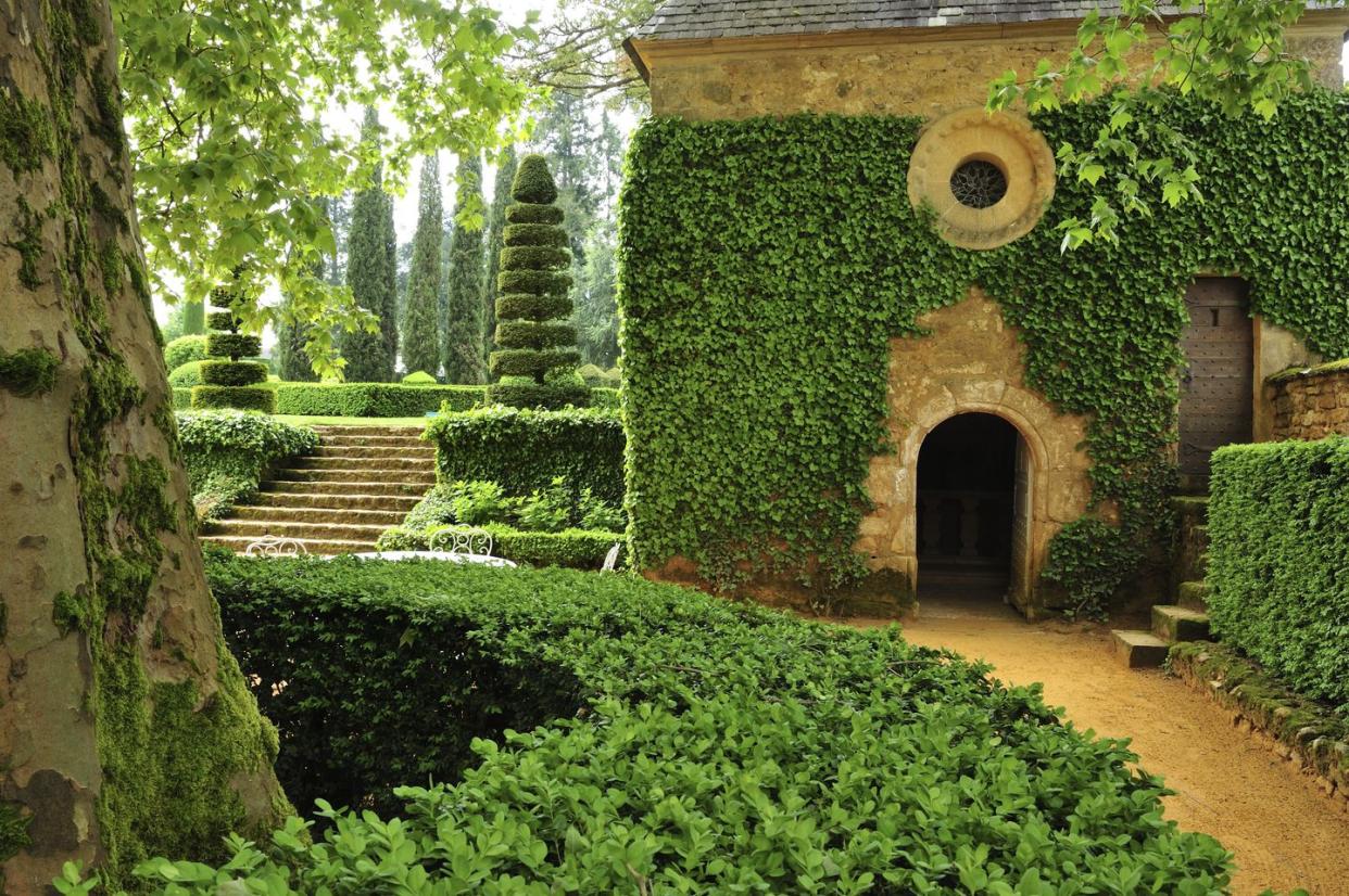 view of the gardens of the manor deyrignac, salignac eyvigues, new aquitaine, france, 17th 18th century