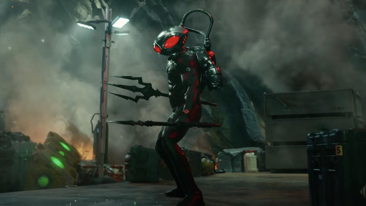  Black Manta holding trident in Aquaman and the Lost Kingdom. 