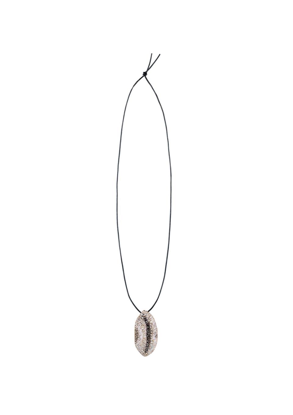 Lips necklace, $94.95. (PHOTO: H&M)