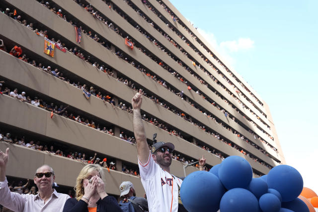 Justin Verlander declines $25M Astros option, becomes free agent - NBC  Sports