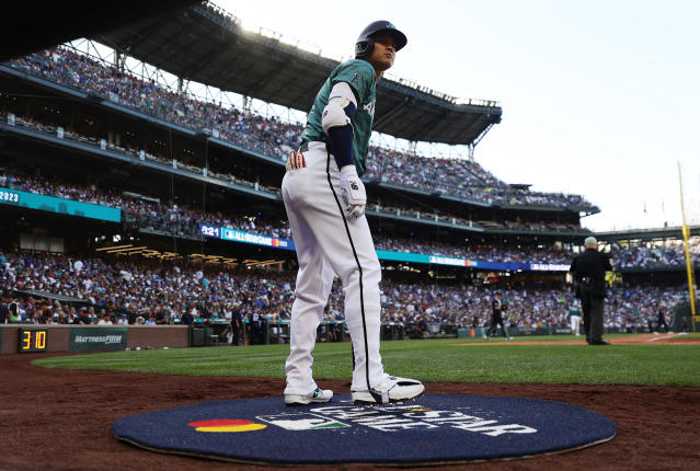 Shohei Ohtani hit with 'Come to Seattle' chants by Mariners fans at All-Star  Game