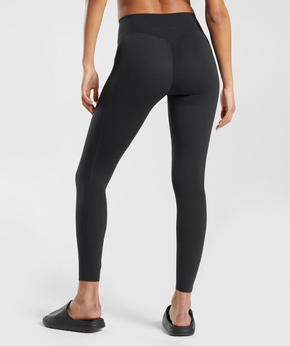 <p><a href="https://go.redirectingat.com?id=74968X1596630&url=https%3A%2F%2Fus.shop.gymshark.com%2Fproducts%2Fgymshark-whitney-everyday-pocket-leggings-black-ss23&sref=https%3A%2F%2Fwww.elle.com%2Ffashion%2Fshopping%2Fg42218141%2Fbest-workout-leggings%2F" rel="nofollow noopener" target="_blank" data-ylk="slk:Shop Now;elm:context_link;itc:0;sec:content-canvas" class="link ">Shop Now</a></p><p>Whitney Everyday Pocket Leggings</p><p>$39.20</p><p>gymshark.com</p>