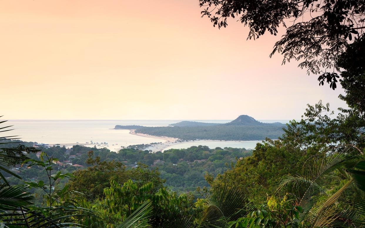 Visit Ilha do Amor, the jewel in Alter do Chão's crown - © Alex Robinson/ AWL Images Ltd