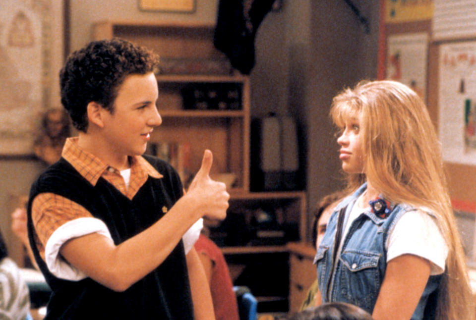 Ben Savage gives Danielle Fishel a thumbs-up