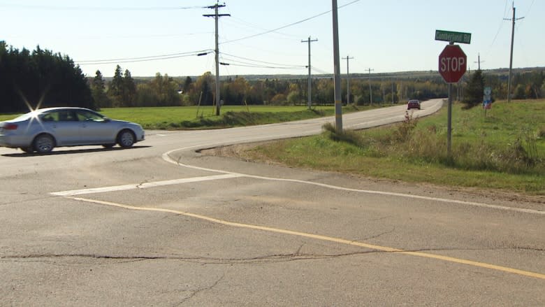 Car ran stop sign in fatal collision, say RCMP