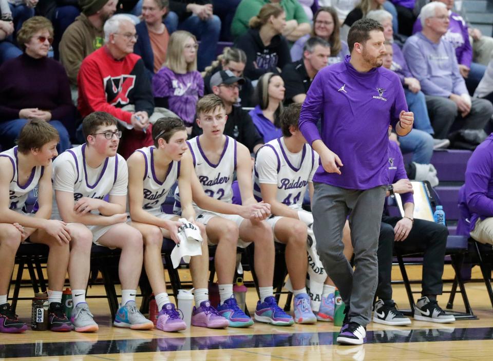 Kiel coach Marcus Rumpff, a 2007 Kiel alum, has his former Raiders coach Jamie Arenz as his assistant. The two men have helped lead Kiel to a 28-0 record and state tournament appearance.