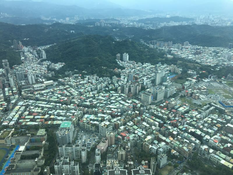「空屋稅」能救台灣高房價嗎？房產專家何世昌：英國日本實施後漲更凶。資料照片：中央社