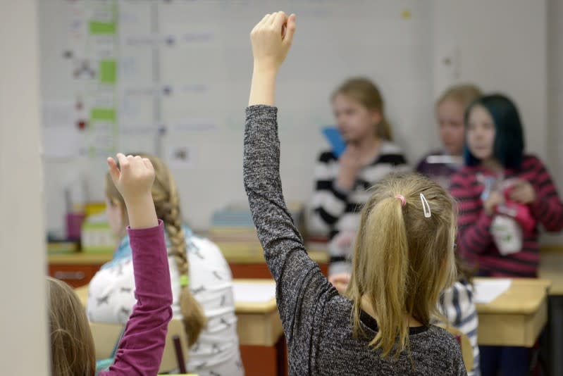 FOTO DE ARCHIVO: Alumnos de la escuela primaria de Helsinki, Finlandia, 4 de febrero de 2016