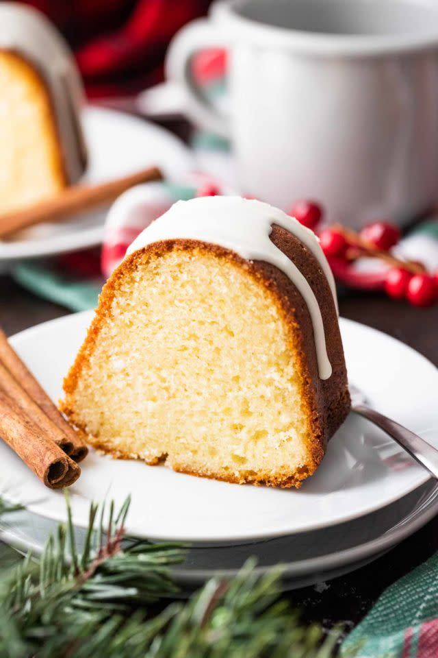 Eggnog Cake