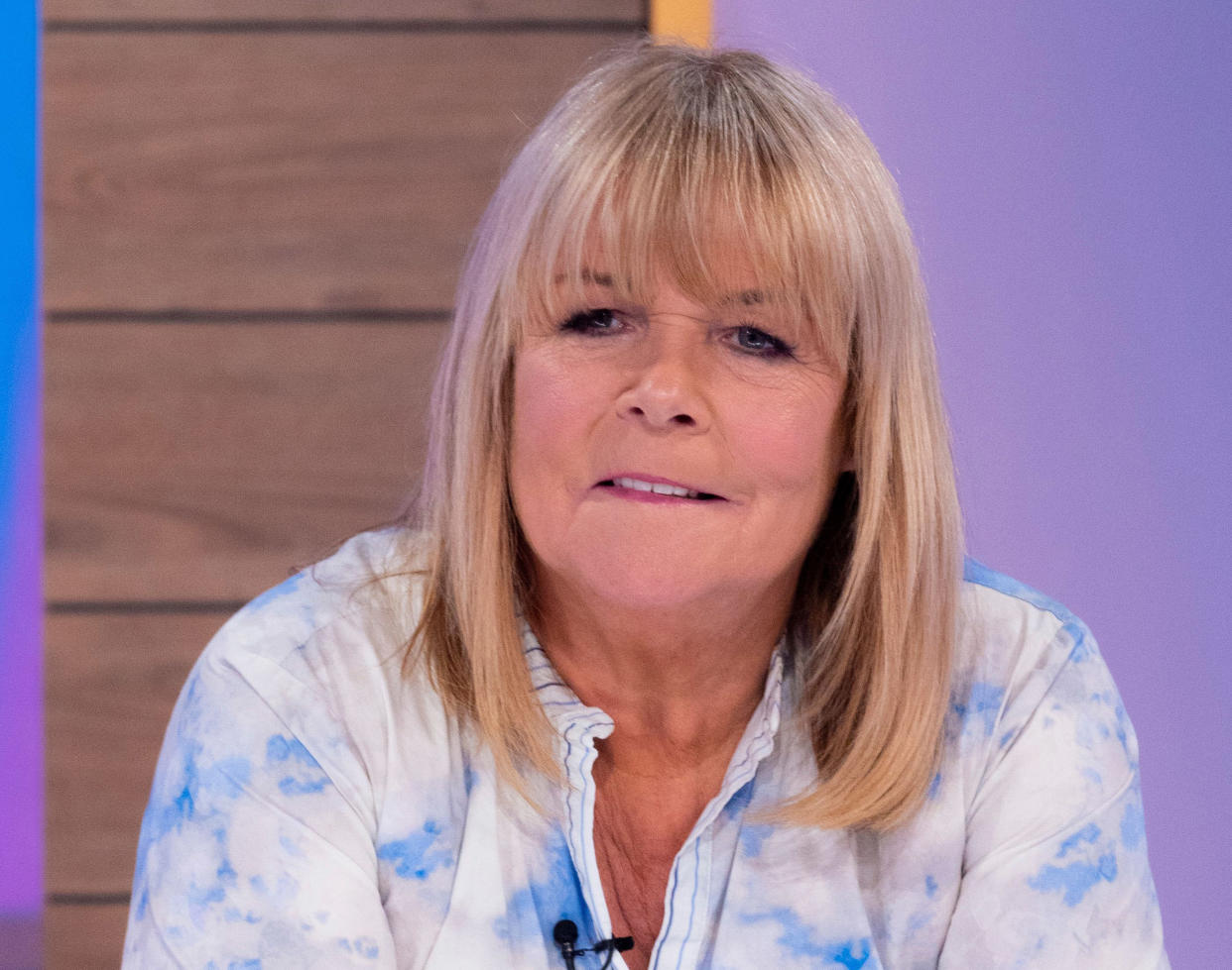 Linda Robson made a rude gesture on Loose Women. (ITV)