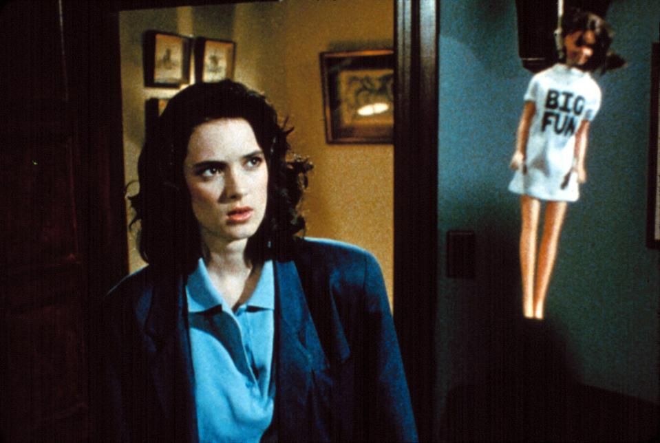 <h1 class="title">HEATHERS, Winona Ryder. 1988, © New World Pictures/courtesy Everett Collection</h1><cite class="credit">©New World Pictures/Courtesy Everett Collection</cite>