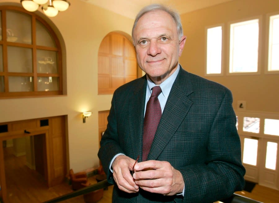 FILE – David Pryor, dean of the University of Arkansas Clinton School of Public Service, poses, Jan. 24, 2006, at the school in Little Rock, Ark. Former Arkansas governor and U.S. Sen. David Pryor, a Democrat who was one of the state’s most beloved political figures and remained active in public service in the state long after he left office, has died. He was 89. (AP Photo/Danny Johnston, File)