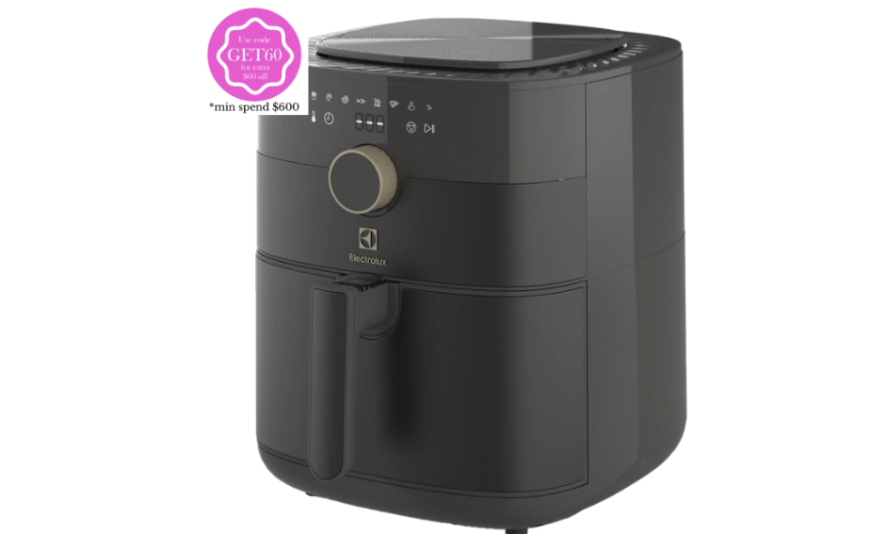 Electrolux E6Af1-520K 5L Air Fryer. PHOTO: Robinsons