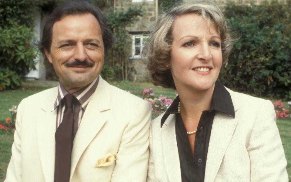 Peter Bowles with Penelope Keith in To the Manor Born