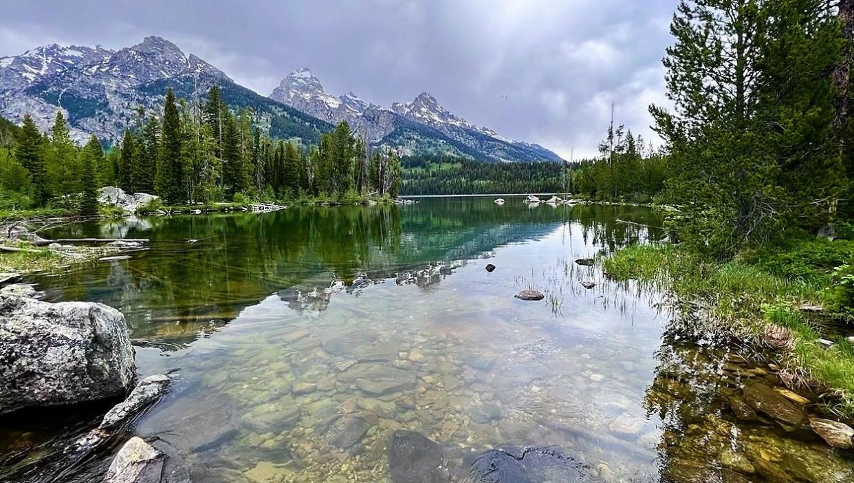 A beautiful view of the mountains.