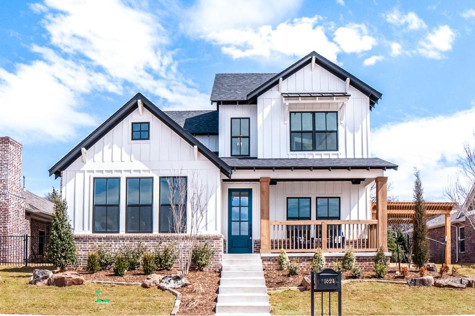 McCaleb Homes entered this home in the 2021 Parade of Homes Spring Festival.