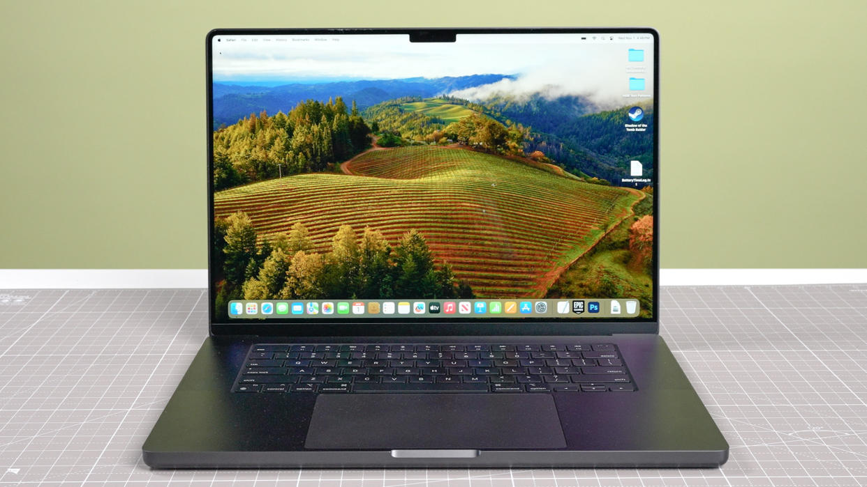  MacBook Pro 16-inch (M3 Max, 2023). 