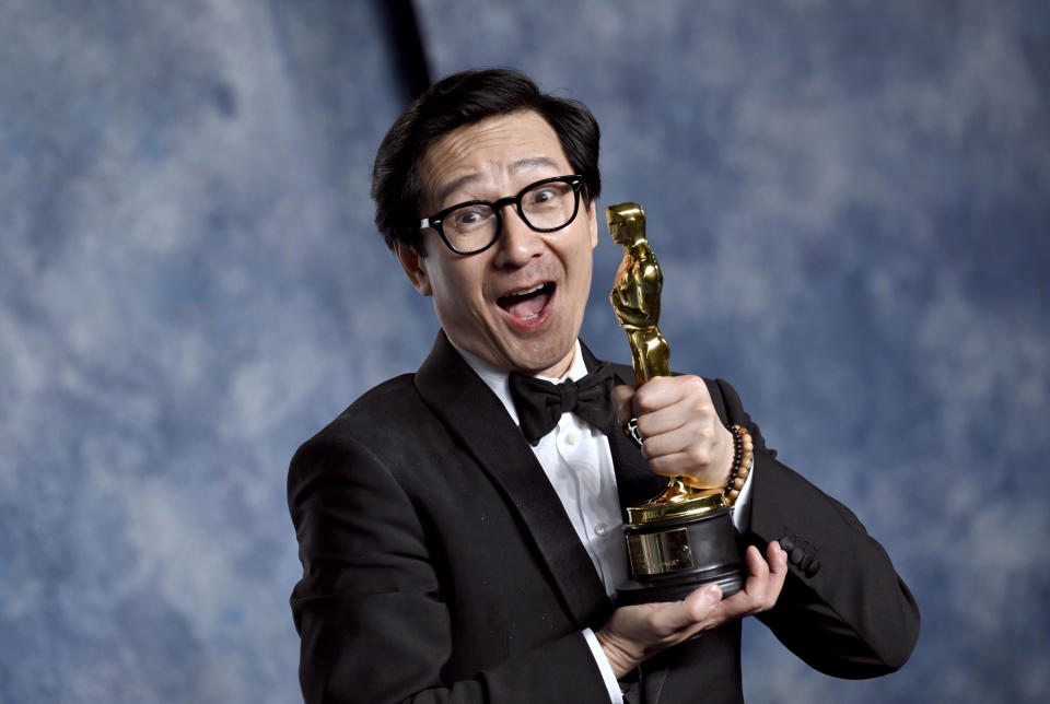 Ke Huy Quan, winner of the best supporting actor award, arrives at the Vanity Fair Oscar Party on Sunday, March 12, 2023, at the Wallis Annenberg Center for the Performing Arts in Beverly Hills, Calif. (Photo by Evan Agostini/Invision/AP)