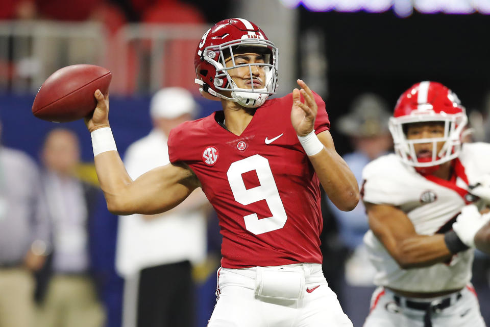 ATLANTA, GEORGIA - DECEMBER 04: Bryce Young #9 of the Alabama Crimson Tide throws the ball in the first quarter of the SEC Championship game against the Georgia Bulldogs at Mercedes-Benz Stadium on December 04, 2021 in Atlanta, Georgia. (Photo by Todd Kirkland/Getty Images)