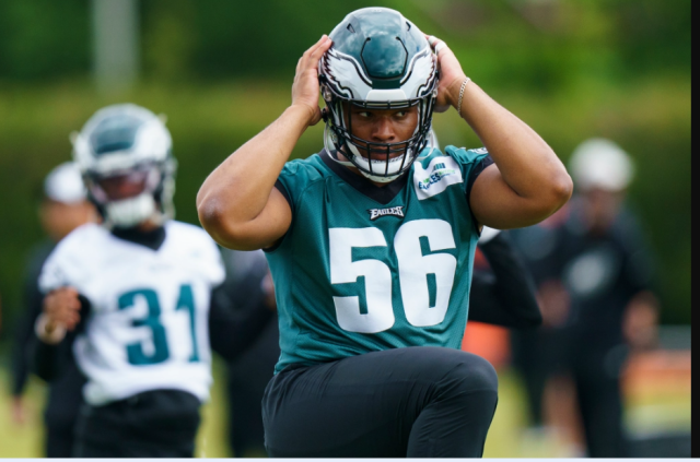 Pair of Eagles Tackles Rank Well in PFF's 2022 Top OT Rankings