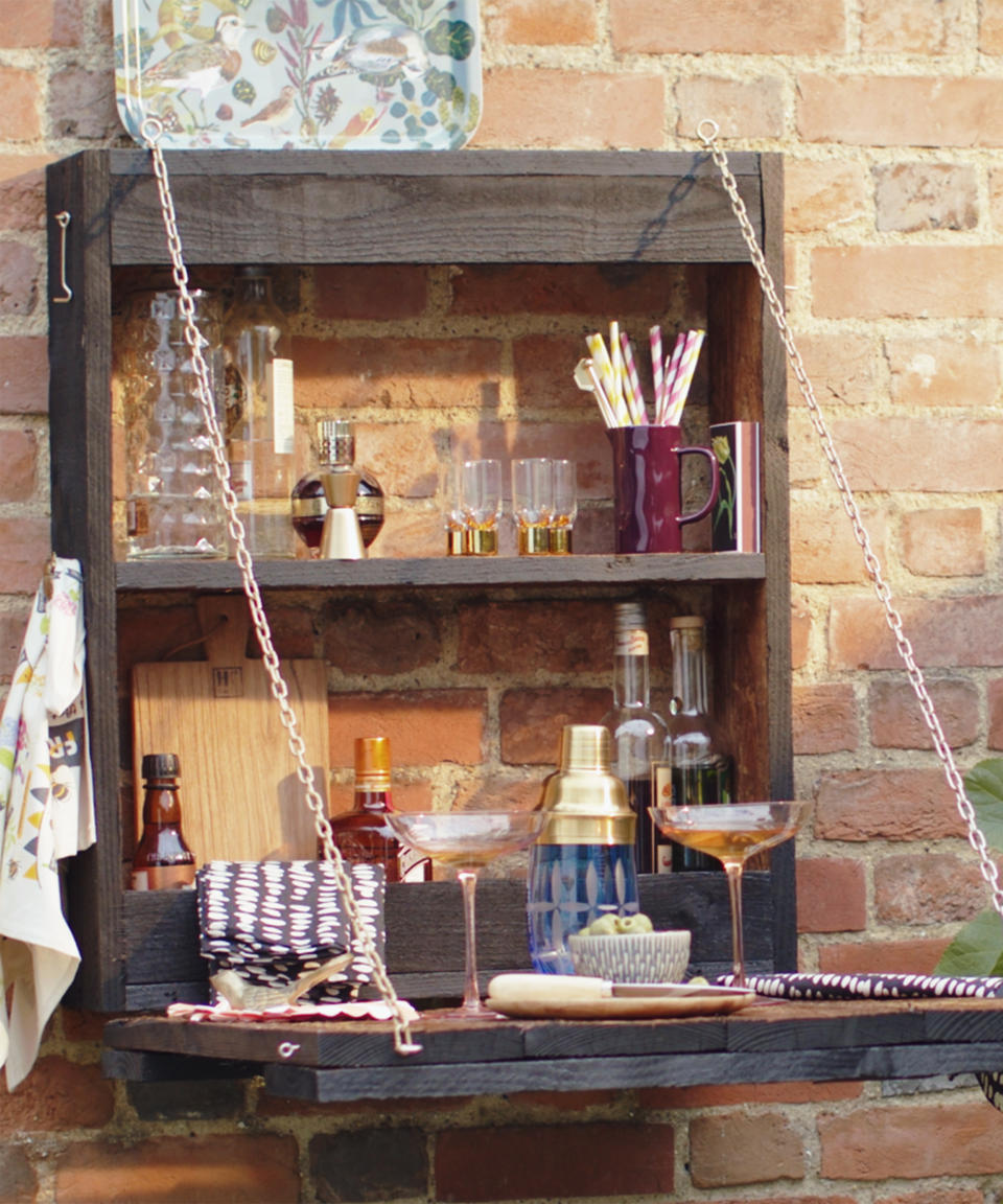 1. Entertain in style with a garden bar