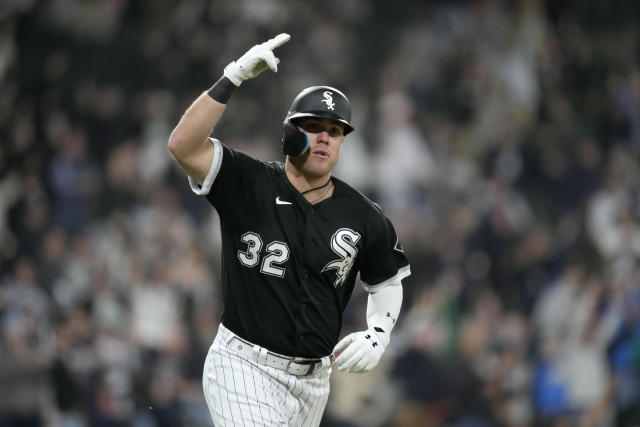 Robert homers for fourth straight game, White Sox beat Guardians, 8-3 –  Morning Journal