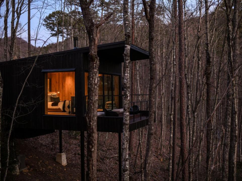 Treehouses make for an immersive nature experience at Blackberry Mountain (Blackberry Mountain)