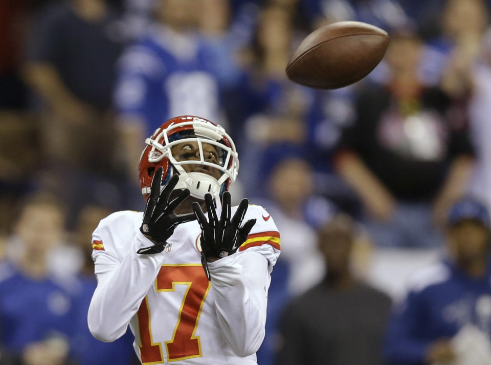 Kansas City Chiefs wide receiver Donnie Avery (17) makes a reception for a touchdown against the Indianapolis Colts during the first half of an NFL wild-card playoff football game Saturday, Jan. 4, 2014, in Indianapolis. (AP Photo/Michael Conroy)