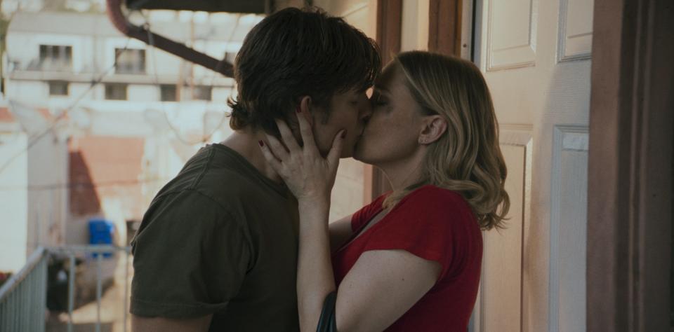 Clare Grant smooches Matt Rife in "The Private Eye."