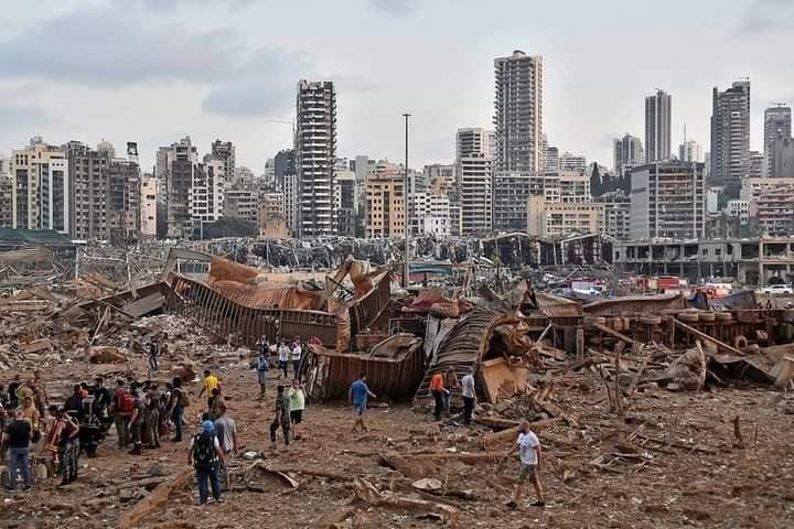 貝魯特4日發生大爆炸，造成逾160人死亡、6,000人受傷。（翻攝自推特）