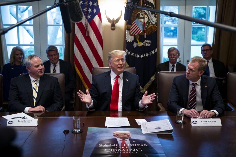 President Donald Trump and acting Interior Secretary David Bernhardt (left) at a meeting in the Cabinet Room of the White House on Jan. 2, the first day Bernhardt was in charge of the department. (Photo: Bloomberg via Getty Images)