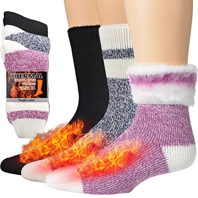 These Heat-trapping Thermal Socks Keep Feet Warm in Winter — and