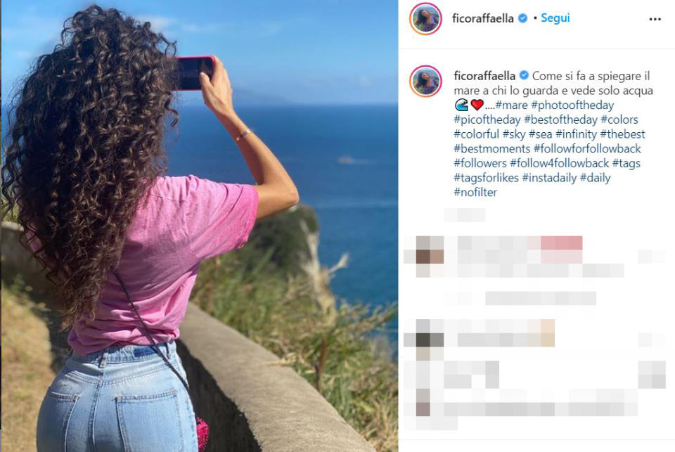 Paparazzata con l'imprenditore fiorentino Giulio Fratini, Raffaella Fico si gode l'amore e la sua nuova vita