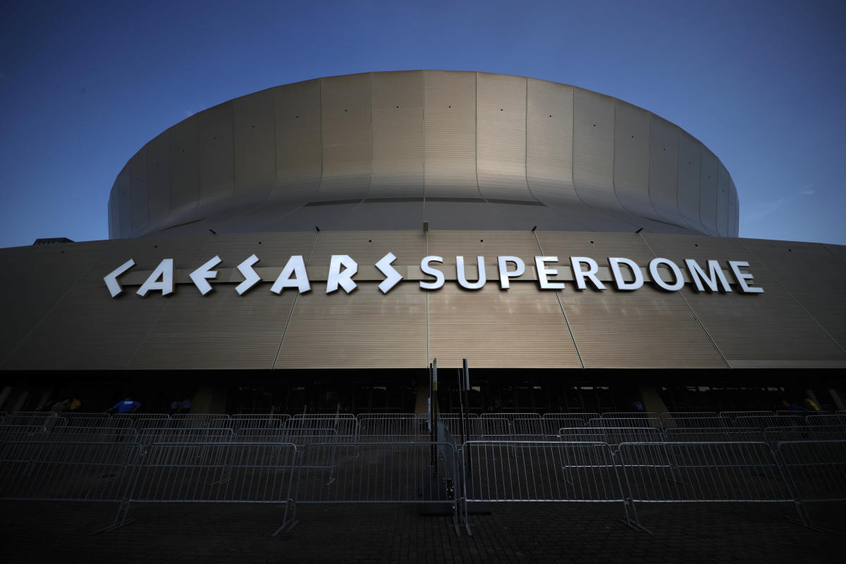 Caesars Superdome - The Stadium That Survived a Hurricane 