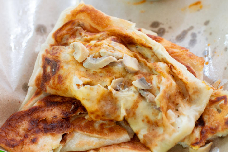 rahmath cheese prata - mushroom prata