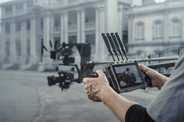 DJI's RS3 mirrorless camera stabilizer unlocks automatically and