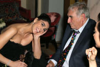 <p>Sarah Silverman relaxed with her dad, David, at Hulu’s after-party. (Photo: David Buchan/Variety/REX/Shutterstock) </p>