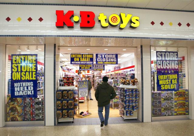 All the Stores You Loved in the '90s That No Longer Exist