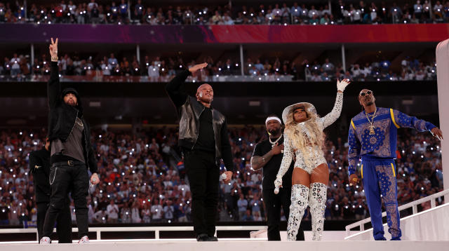 2022 Super Bowl halftime show live updates: 50 Cent, Anderson .Paak join  Dr. Dre, Mary J. Blige, Snoop Dogg, Kendrick Lamar and Eminem - The Athletic