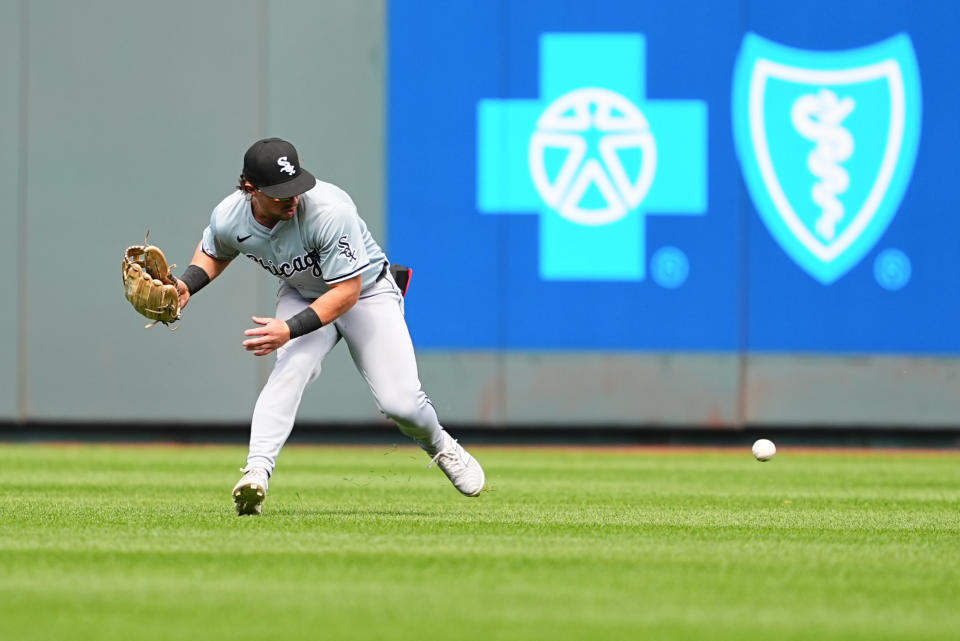 KANSAS CITY, MISSOURI – APRIL 7: Robbie Grossman #30 of the Chicago White Sox makes an error that allows a run to the Kansas City Royals during the seventh inning at Kauffman Stadium on April 7, 2024 in Kansas City, Missouri. (Photo by Kyle Rivas/Getty Images)