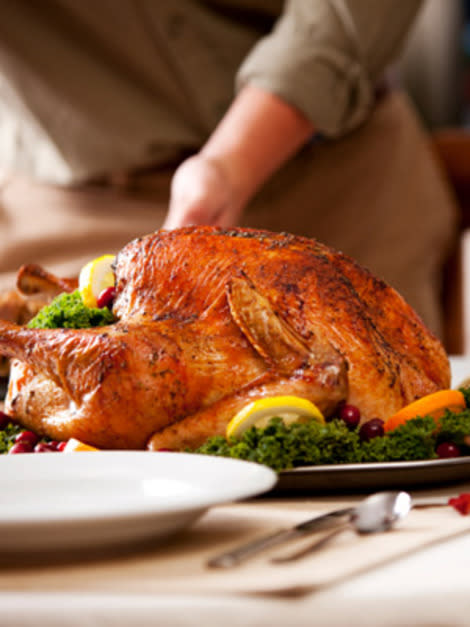 You'd don't have to sacrifice flavor to trim calories and fat from your Thanksgiving feast.