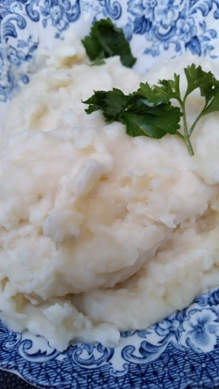 <p>Moore or Less Cooking</p><p>Keep your oven free for baking those pies! Makes the most incredible mashed potatoes that you have ever tasted.</p><p><strong>Get the recipe: </strong><a href="https://mooreorlesscooking.com/2016/12/best-slow-cooker-mashed-potatoes-video/" rel="nofollow noopener" target="_blank" data-ylk="slk:Best Slow Cooker Mashed Potatoes;elm:context_link;itc:0;sec:content-canvas" class="link rapid-noclick-resp"><strong>Best Slow Cooker Mashed Potatoes</strong></a></p>