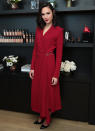 <p>Oh, bitte, verlass uns nicht, Gal! Die sonst so wunderbar stilsichere Gal Gadot besuchte das Revlon-Event in New York in diesem unsäglich espritbefreiten Wickelkleid aus der Gabriela Hearst-Resortkollektion 2018. Am selben Abend lief Gal bei den … (9. Januar 2018, Bild: Getty Images) </p>