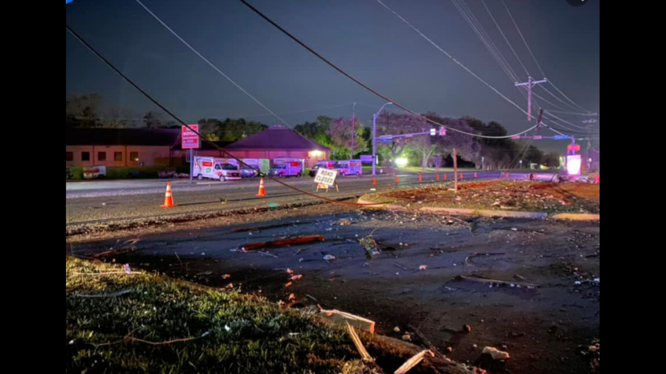 Power lines were damaged by the crash and hundreds of Lufkin residents lost electricity.