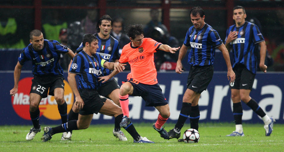 Soccer - UEFA Champions League - Group F - Inter Milan v Barcelona - San Siro